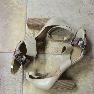 "ELAINE TURNER" TAN/SNAKE HEELED SANDALS SZ 9.5